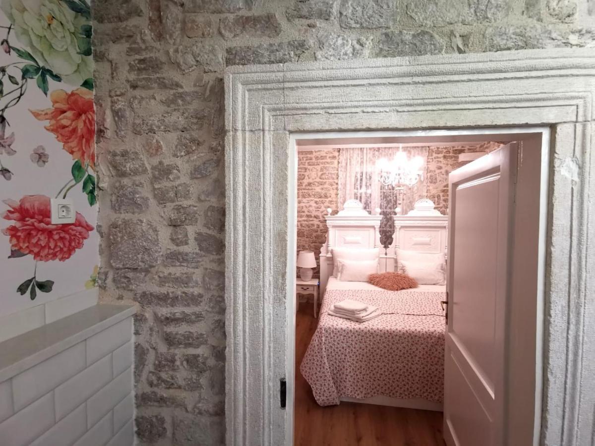 L&L Rooms Royal Šibenik Kültér fotó