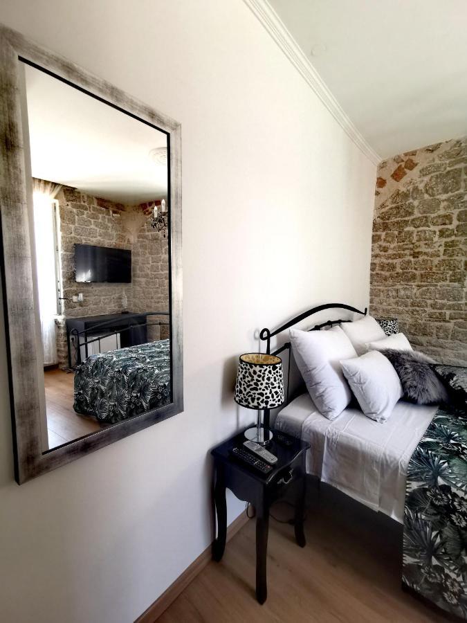 L&L Rooms Royal Šibenik Szoba fotó