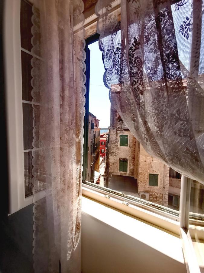 L&L Rooms Royal Šibenik Szoba fotó