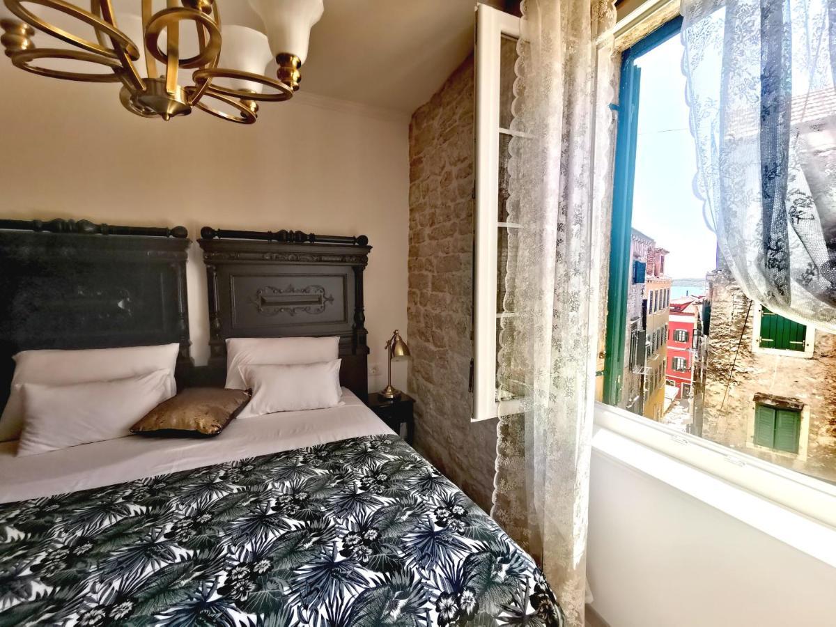 L&L Rooms Royal Šibenik Kültér fotó