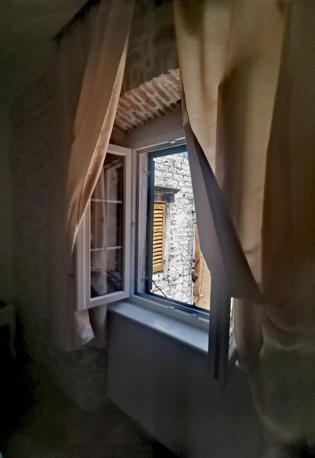 L&L Rooms Royal Šibenik Szoba fotó