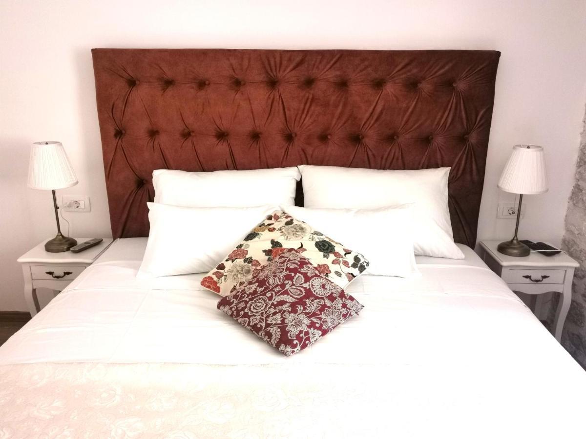 L&L Rooms Royal Šibenik Kültér fotó