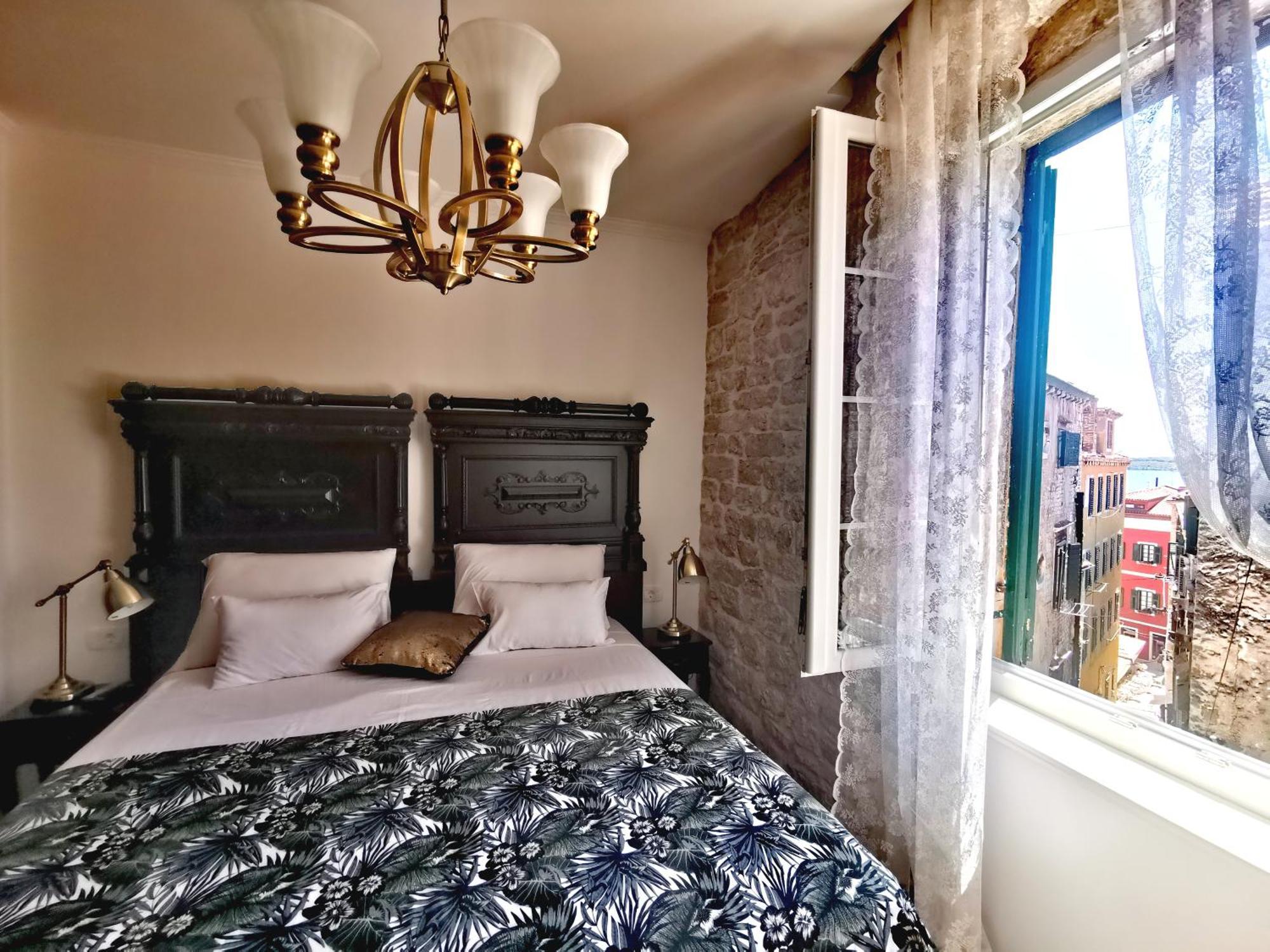 L&L Rooms Royal Šibenik Szoba fotó